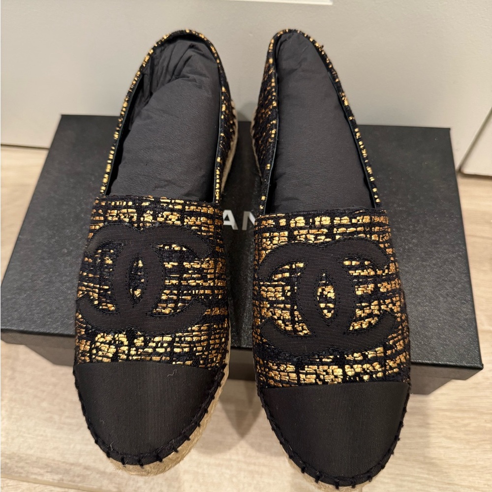 CHANEL Black and Gold Textured Espadrilles